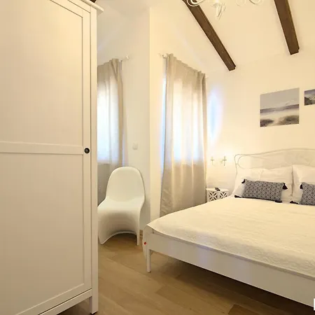 Complex Luve Villa
