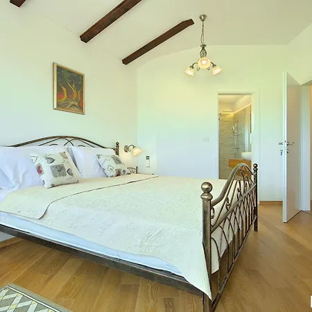 Complex Luve * Rosini