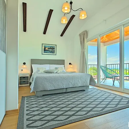 Complex Luve Villa