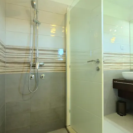 Complex Luve * Rosini