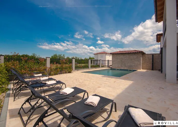 Complex Luve Vila Rosini