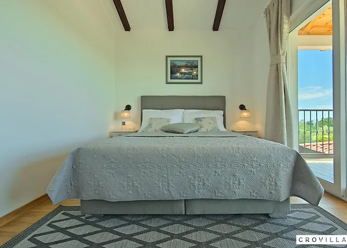 Complex Luve Vila Rosini