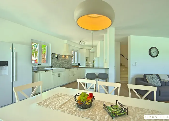 Complex Luve Vila Rosini